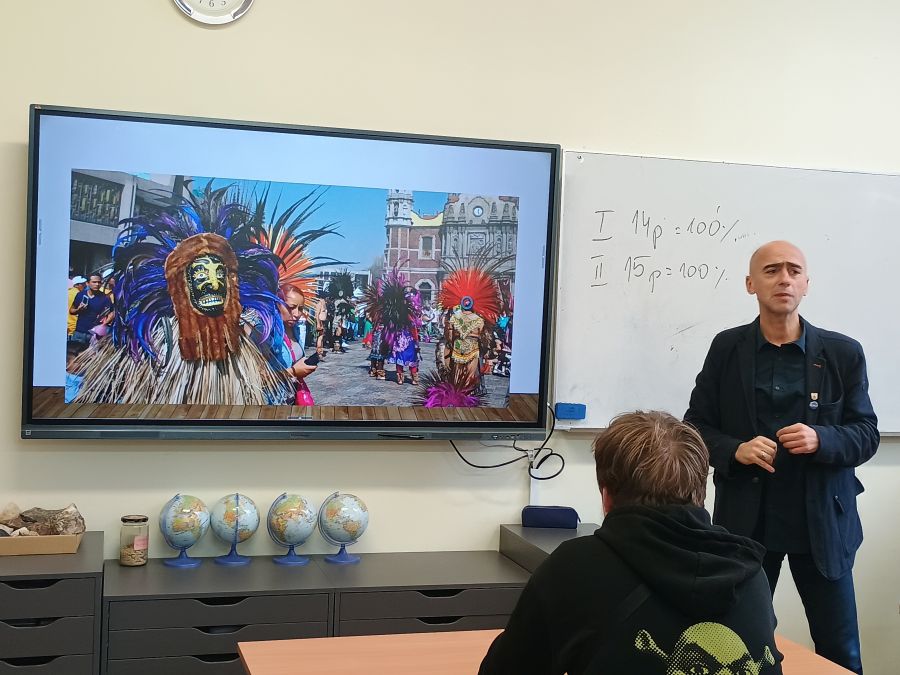 FELIZ NAVIDAD! JOYEUX NOËL! BUON NATALE!  MERRY CHRISTMAS!