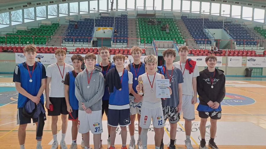 3 MIEJSCE W KOSZYKÓWCE