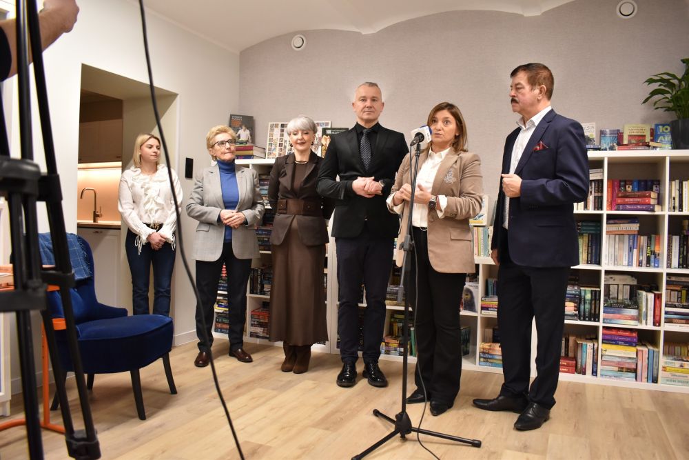 OTWARCIE NOWEJ BIBLIOTEKI SZKOLNEJ.