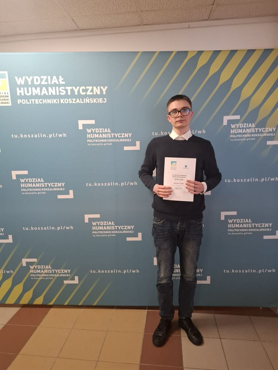 ADRIAN W GRONIE FINALISTÓW