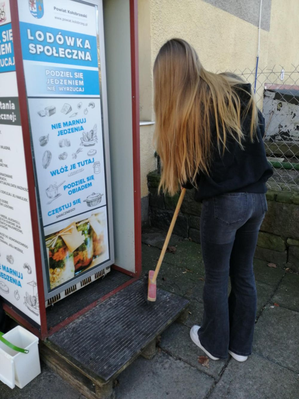 Lodówka społeczna ma się świetnie!