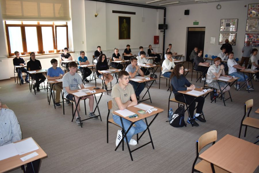 XXV FINAŁ KONKURSU MATEMATYCZNEGO EUKLIDES XXV FINAŁ KONKURSU MATEMATYCZNEGO EUKLIDES