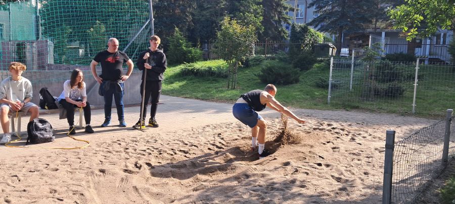 https://ekonom.kolobrzeg.pl/wp-content/uploads/gal/2023/10/03/sporti_01.jpg