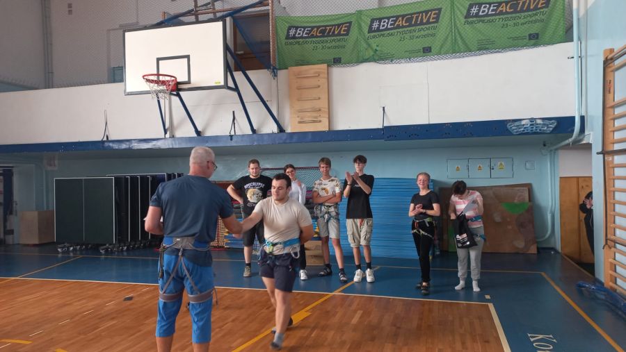 https://ekonom.kolobrzeg.pl/wp-content/uploads/gal/2023/10/03/sporti_28.jpg