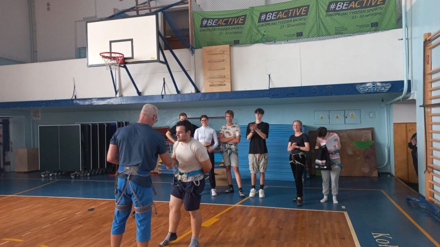 https://ekonom.kolobrzeg.pl/wp-content/uploads/gal/2023/10/03/sporti_29.jpg