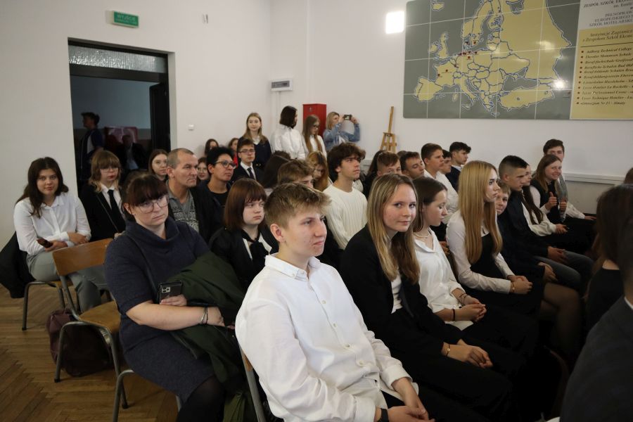 https://ekonom.kolobrzeg.pl/wp-content/uploads/gal/2023/10/09/soden_15.jpg