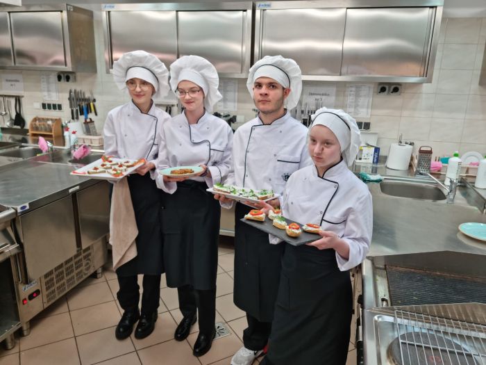 https://ekonom.kolobrzeg.pl/wp-content/uploads/gal/2023/10/11/gastro-01.jpg