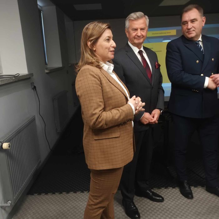 https://ekonom.kolobrzeg.pl/wp-content/uploads/gal/2024/01/04/zseh_05.jpg