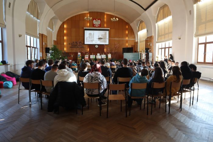 https://ekonom.kolobrzeg.pl/wp-content/uploads/gal/2024/03/05/zseh_01.jpg