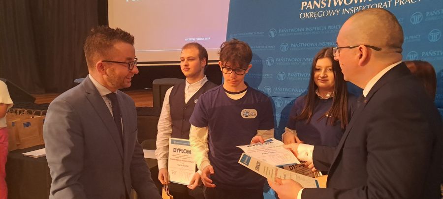 https://ekonom.kolobrzeg.pl/wp-content/uploads/gal/2024/03/10/zseh_07.jpg