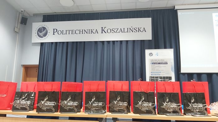 https://ekonom.kolobrzeg.pl/wp-content/uploads/gal/2024/04/09/zseh_01.jpg
