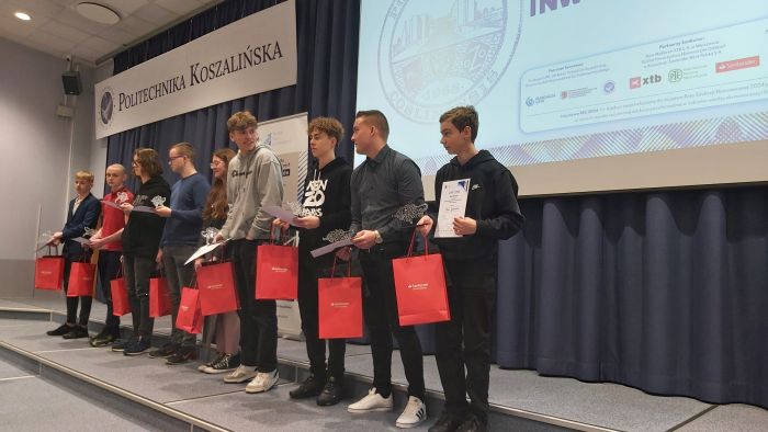https://ekonom.kolobrzeg.pl/wp-content/uploads/gal/2024/04/09/zseh_05.jpg