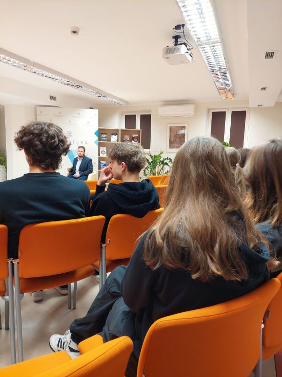 https://ekonom.kolobrzeg.pl/wp-content/uploads/gal/2024/04/11/zseh_02.jpg