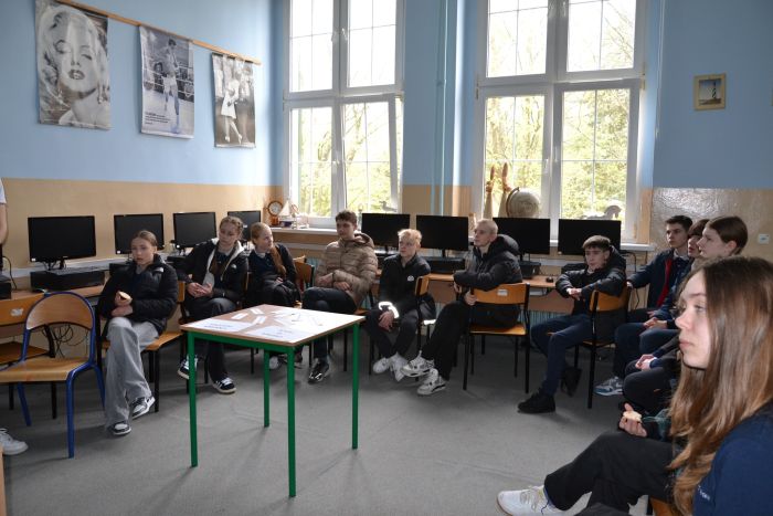 https://ekonom.kolobrzeg.pl/wp-content/uploads/gal/2024/04/13/zseh_07.jpg