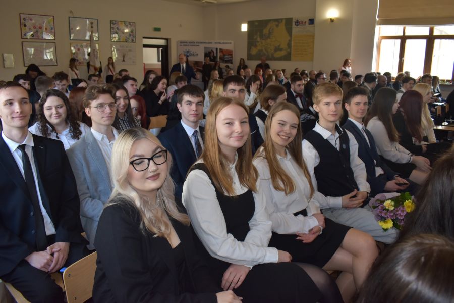 https://ekonom.kolobrzeg.pl/wp-content/uploads/gal/2024/04/18/zseh_04.jpg