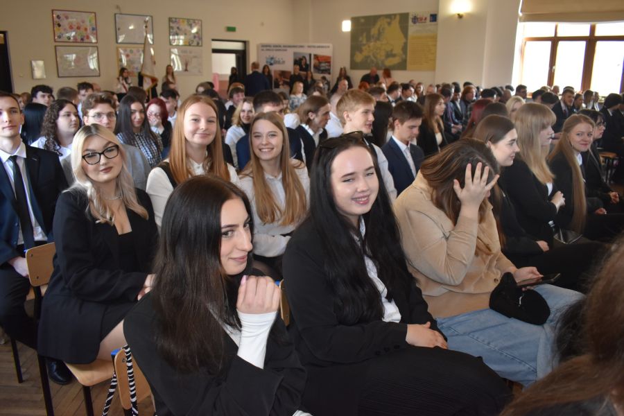 https://ekonom.kolobrzeg.pl/wp-content/uploads/gal/2024/04/18/zseh_12.jpg