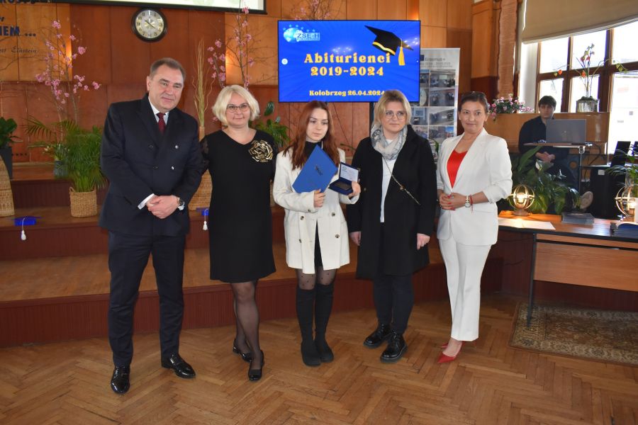 https://ekonom.kolobrzeg.pl/wp-content/uploads/gal/2024/04/18/zseh_19.jpg