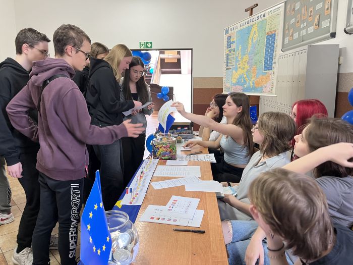 https://ekonom.kolobrzeg.pl/wp-content/uploads/gal/2024/04/19/zseh_04.jpg