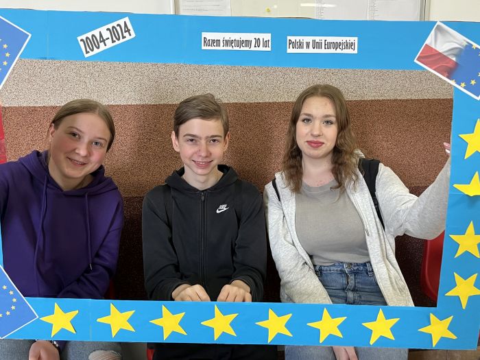 https://ekonom.kolobrzeg.pl/wp-content/uploads/gal/2024/04/19/zseh_05.jpg