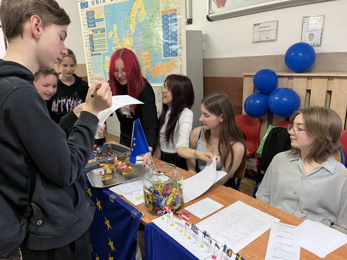 https://ekonom.kolobrzeg.pl/wp-content/uploads/gal/2024/04/19/zseh_07.jpg