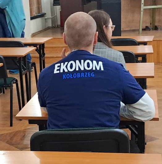 https://ekonom.kolobrzeg.pl/wp-content/uploads/gal1/2024/12/17/sz1.jpg