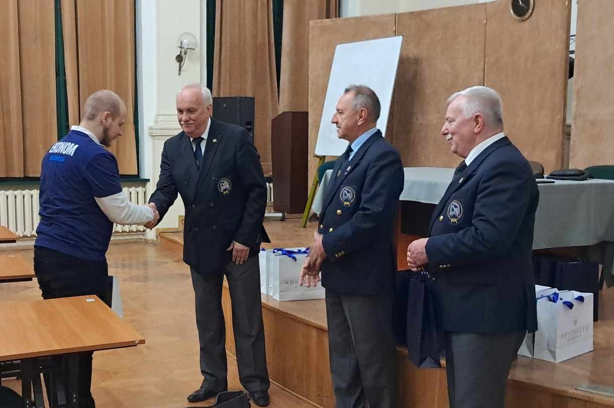 https://ekonom.kolobrzeg.pl/wp-content/uploads/gal1/2024/12/17/sz3.jpg