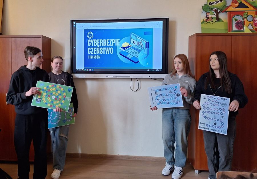https://ekonom.kolobrzeg.pl/wp-content/uploads/gal1/2025/06/02/nbp_004.jpg